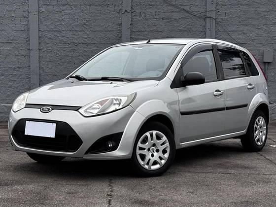 FORD FIESTA 1.6 ROCAM 8V FLEX 4P MANUAL FORD FIESTA 1.6 ROCAM 8V FLEX 4P MANUAL